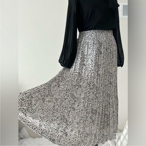 WD.NY M Black and White Patterned pleated spring summer Skirt